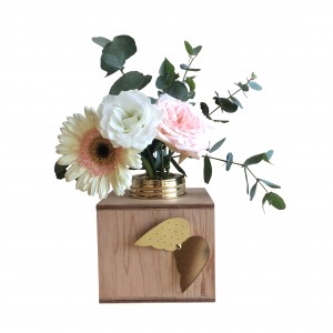 131318f7bb-wings-flower-box-etched